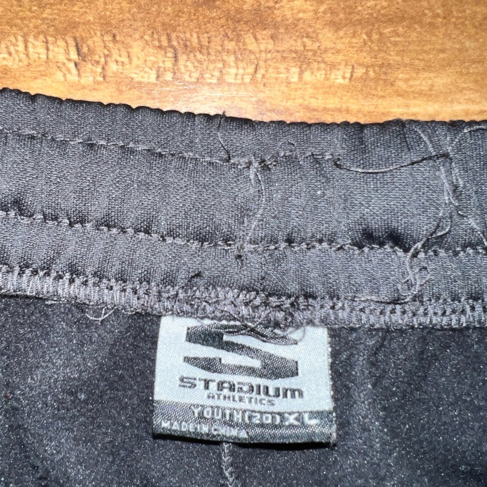 Youth Iowa Sweatpants - Picture 4 of 4